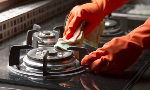 Cách làm sạch dầu mỡ trên bếp gas