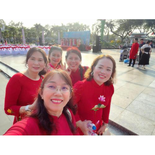 Hội Nữ Doanh Nhân Tỉnh Đồng Tháp Tổ Hưởng Ứng Đồng Diễn Múa Dân Vũ Chào Mừng Ngày Quốc Tế Phụ Nữ 8/3
