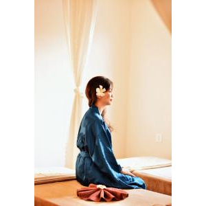 Massage Đá Nóng (30 Phút)