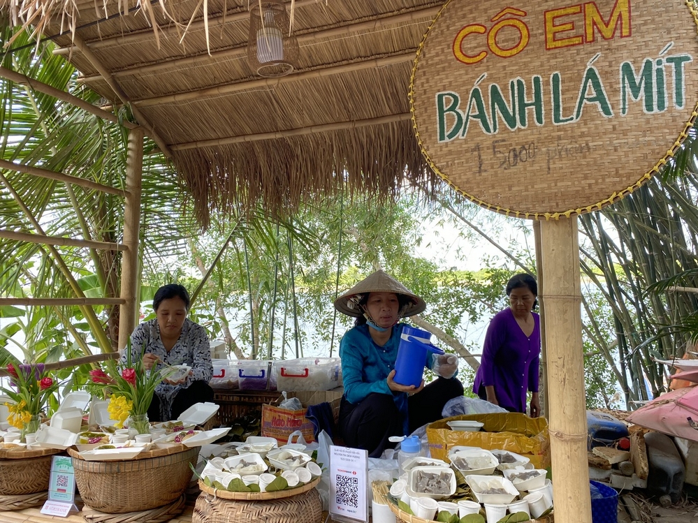 Muốn "ăn sập" chợ quê và mua gì về làm quà?