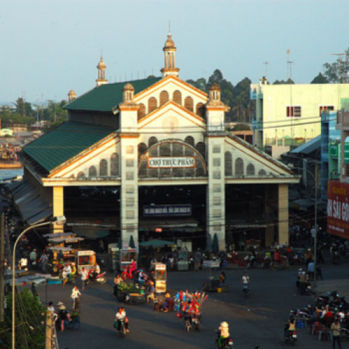 Chợ Sa Đéc – Điểm Mua Sắm Nhộn Nhịp Bậc Nhất Thành Phố Hoa