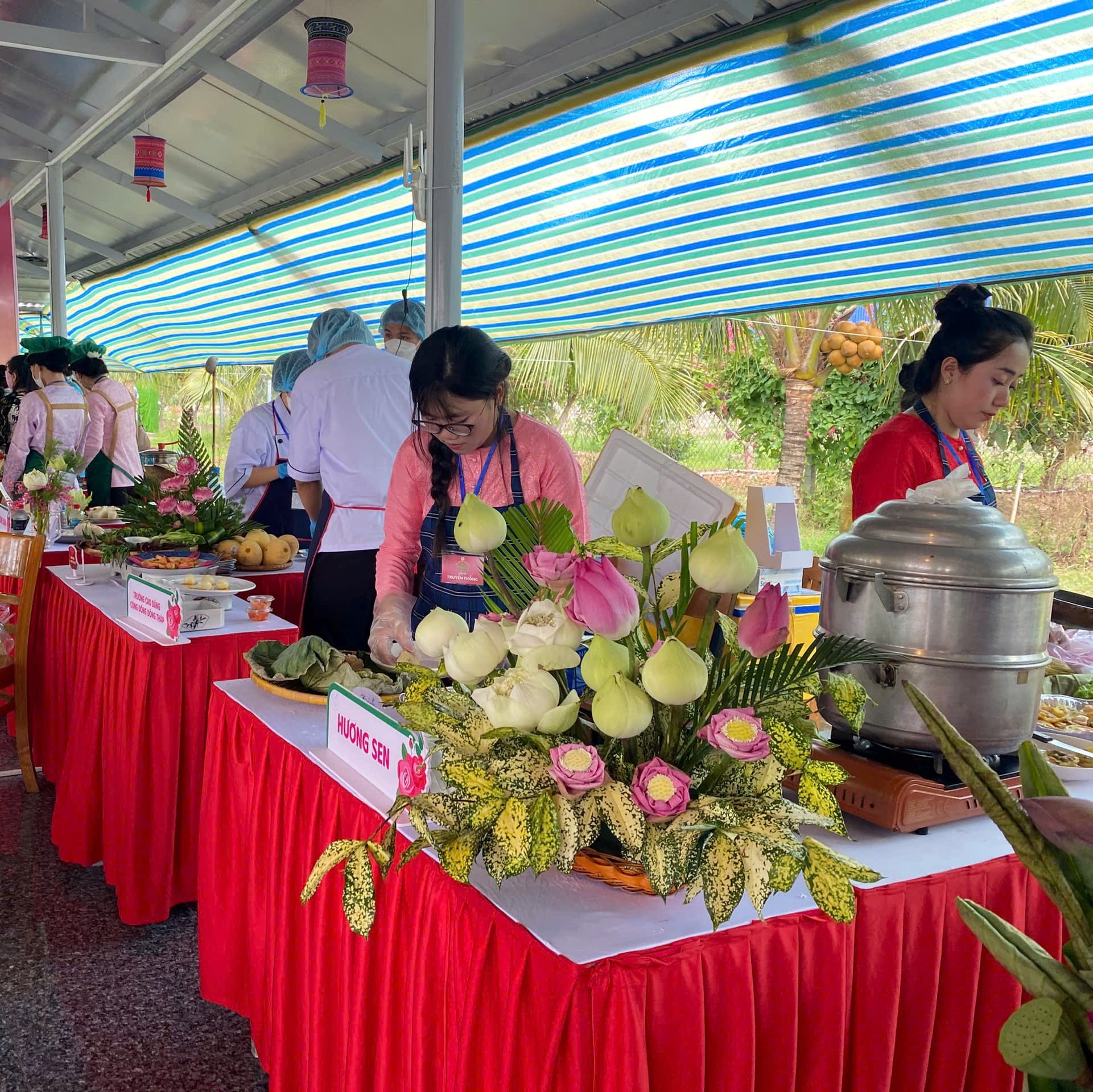 Hội Thi Bánh Dân Gian Sa Đéc – Tôn Vinh Hồn Bánh Việt Giữa Không Gian Vườn Hồng Cỏ May