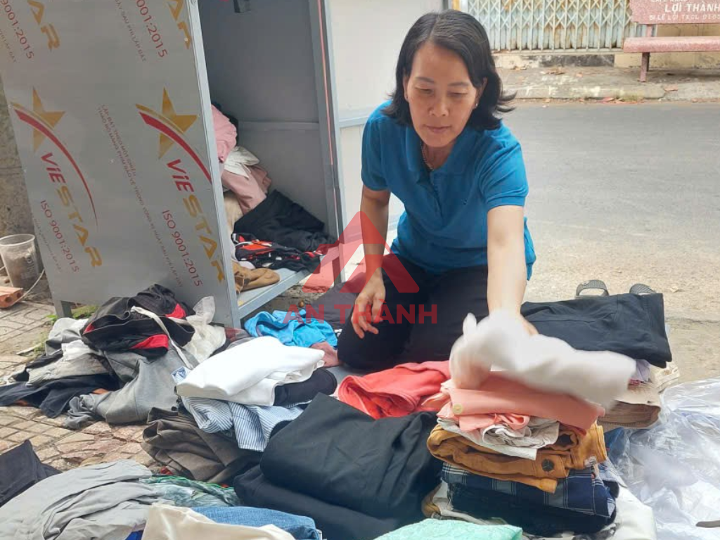 Tủ đồ nhân ái – cũ người, mới ta, có gì phải ngại