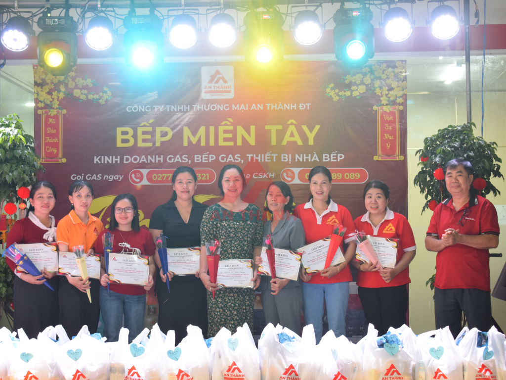 Không gian sum vầy – Nơi tôn vinh giá trị con người