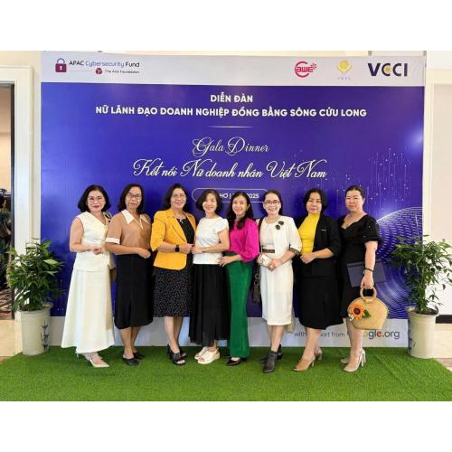 2. Thành phần tham dự