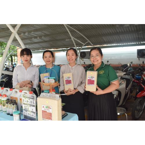 Hội Nữ Doanh Nhân Đồng Tháp Tham Dự Đại Hội Nông Dân Phường Cao Lãnh Lần Thứ I – Nhiệm Kỳ 2025–2030