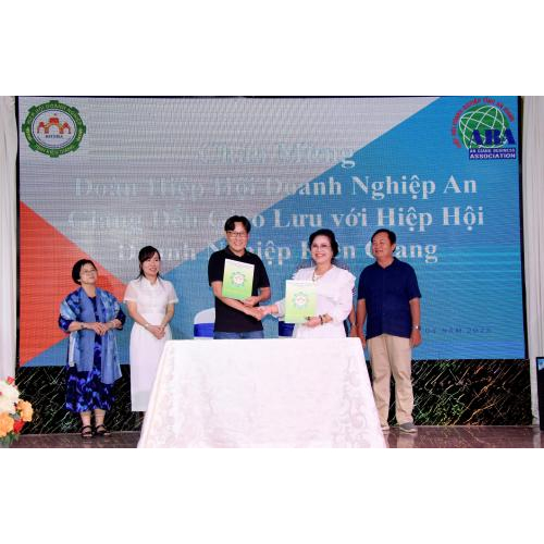Điểm nhấn từ chương trình kết nối