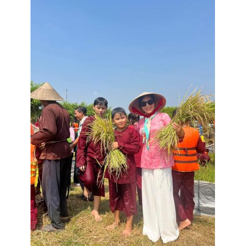 Trải Nghiệm Làm Nông Dân - Du Lịch Xanh Cùng Thiên Nhiên Tại Khu Du Lịch Văn Hoá Phương Nam